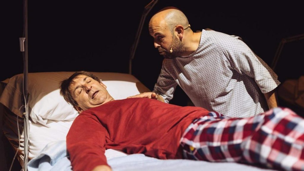 Peyu y Albert Pla se enfrentan a Shakespeare con mucha coña en 'Hamlet'