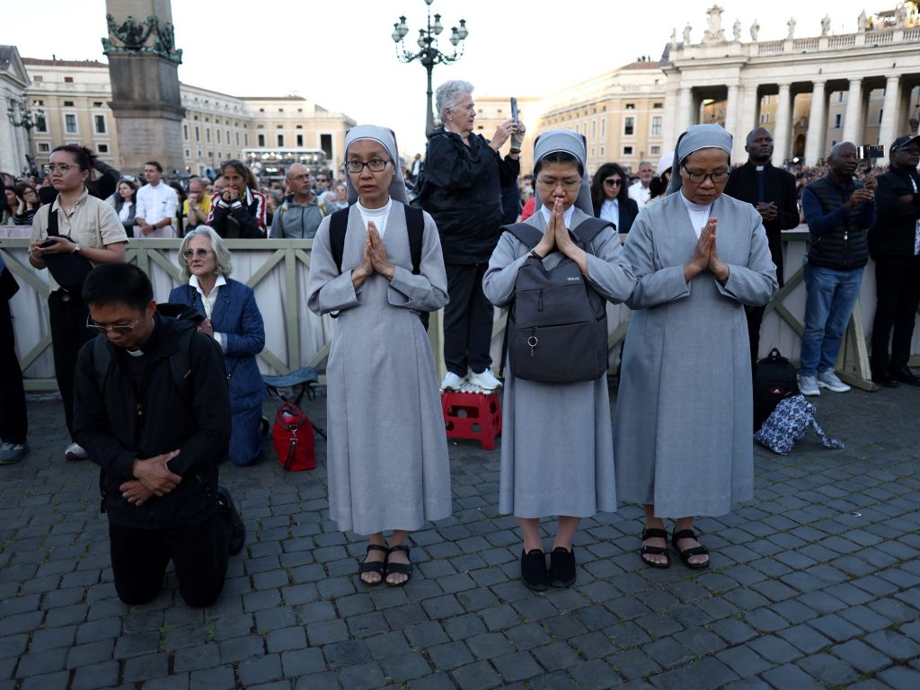 Por "empate", la Iglesia vuelve a cerrar la puerta a las mujeres diaconisas