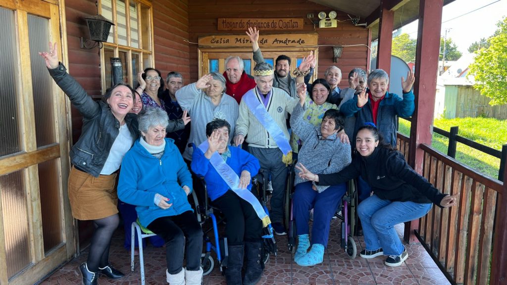 Programa “Compromiso Salmón” entrega 50 kilos de salmón Programa “Compromiso Salmón” entrega 50 kilos de salmón