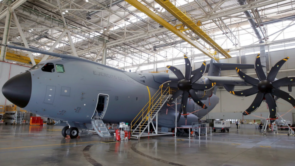 Robles defiende la autorización del Gobierno a Airbus para comprar material militar a Israel