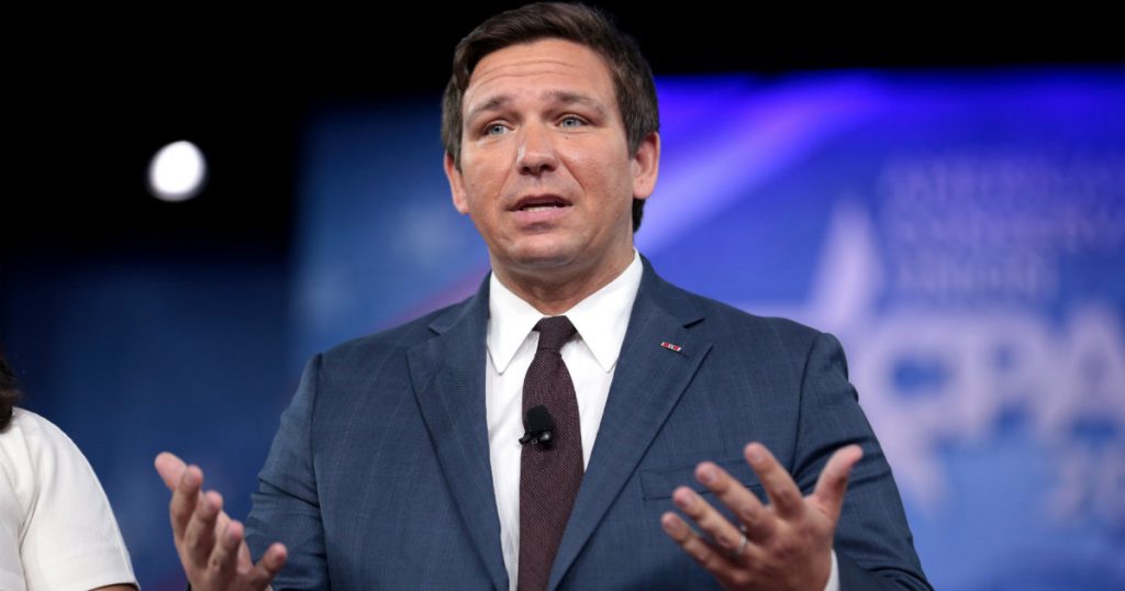 Ron DeSantis anuncia inversión histórica en carreteras, puertos y aeropuertos de Florida Ron DeSantis anuncia inversión histórica en carreteras, puertos y aeropuertos de Florida