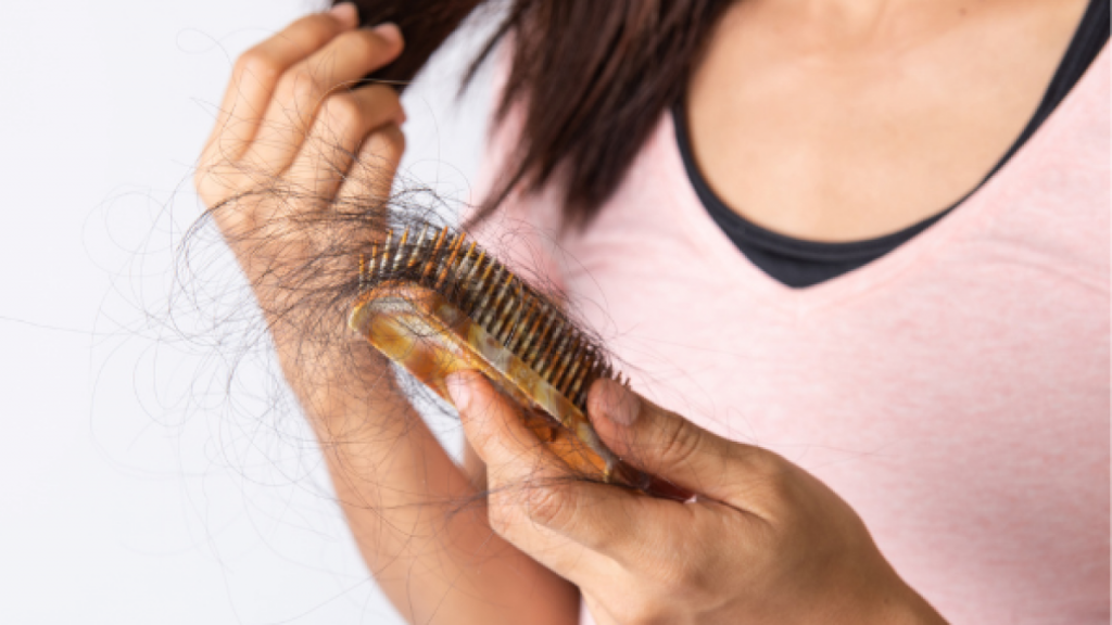 ‘Si se te cae el pelo, estos alimentos deben estar en tu plato’, Marta León, experta en hormonas 'Si se te cae el pelo, estos alimentos deben estar en tu plato', Marta León, experta en hormonas