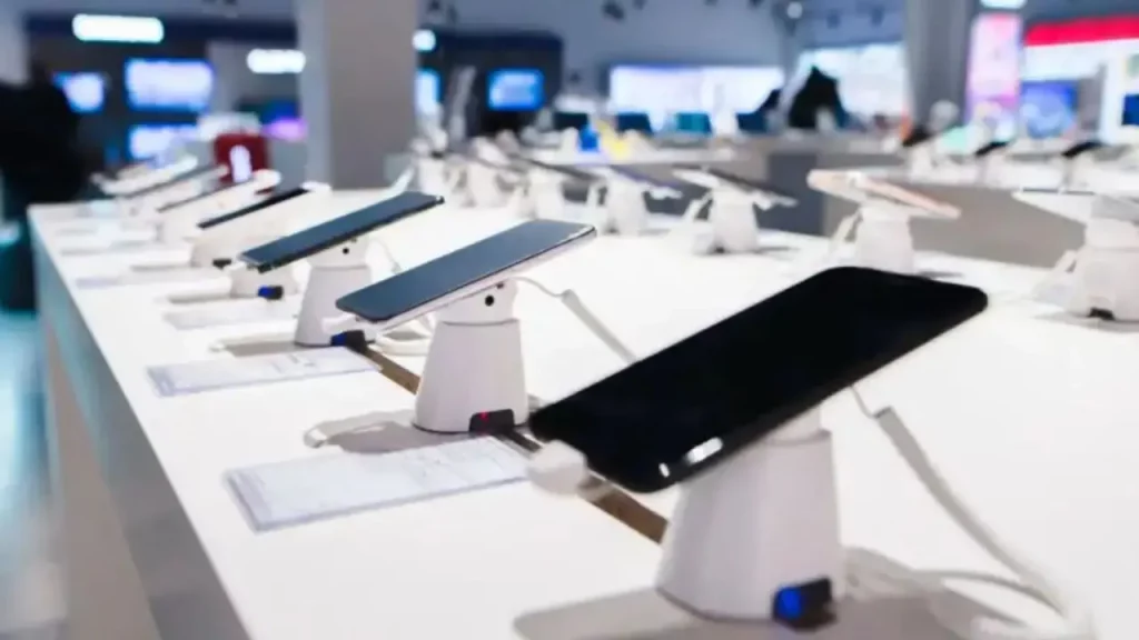 Supermercados lanzan ofertas en celulares con descuentos de hasta el 40% y cuotas sin interés