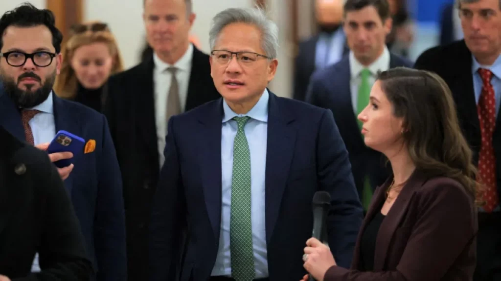 Trump allana el camino para la venta de potentes chips Nvidia H200 a China | Negocios y Economía