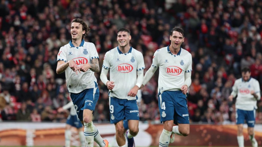Un Espanyol imparable pone la guinda en San Mamés Un Espanyol imparable pone la guinda en San Mamés