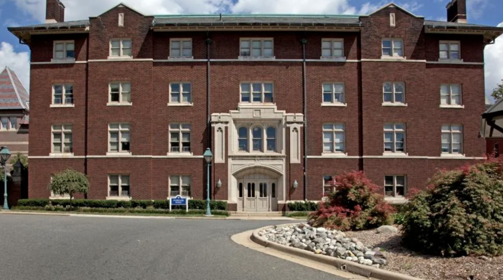 Universidades politécnicas apuestan por habilidades prácticas como alternativa a las tradicionales