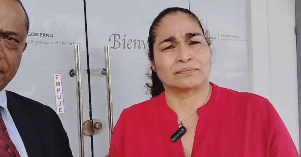 Vídeo | Piden suspensión de Stefany Peñalba por presunta extralimitación de funciones - Videos