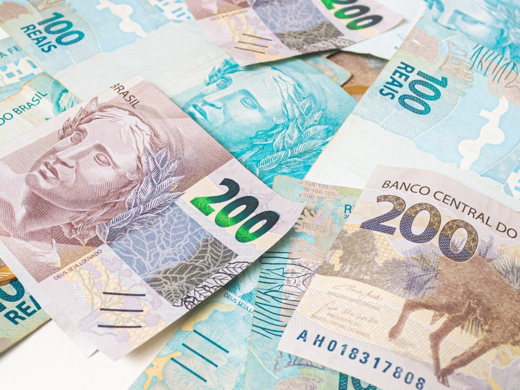 a cuánto cotiza y cuál es el precio de la moneda brasileña este sábado 06 de diciembre