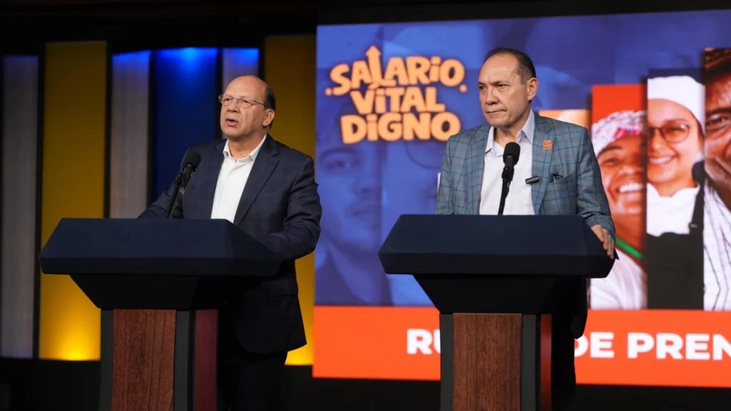 acceso a vivienda, servicio doméstico y costos en conjuntos residenciales