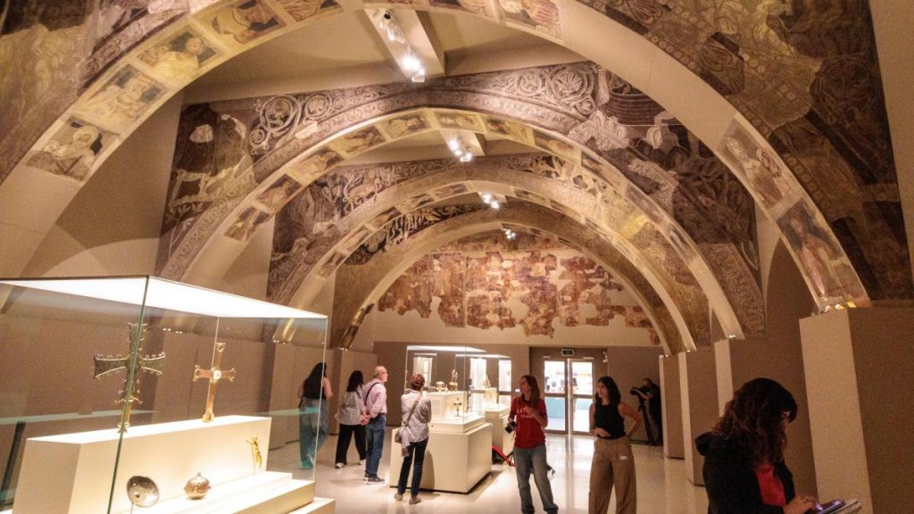 el MNAC renuncia a formar parte de la comisión de peritos y pide que haya expertos mundiales el MNAC renuncia a formar parte de la comisión de peritos y pide que haya expertos mundiales