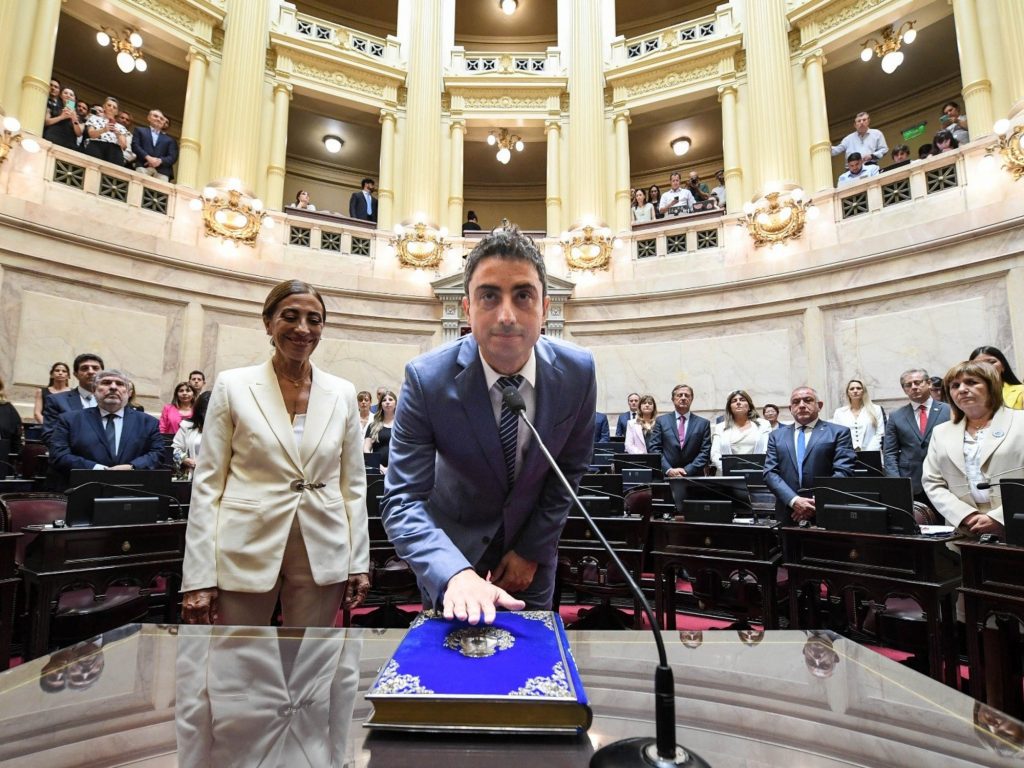 juró el último libertario y el oficialismo le disputa poder al peronismo juró el último libertario y el oficialismo le disputa poder al peronismo