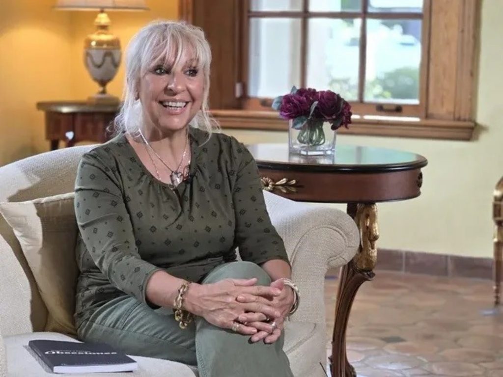 los escritores latinos deben "pisar más fuerte” en Estados Unidos