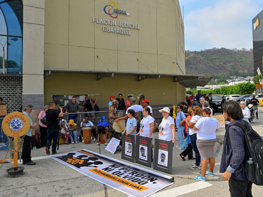 once militares fueron condenados a 35 años de cárcel por la desaparición de cuatro menores