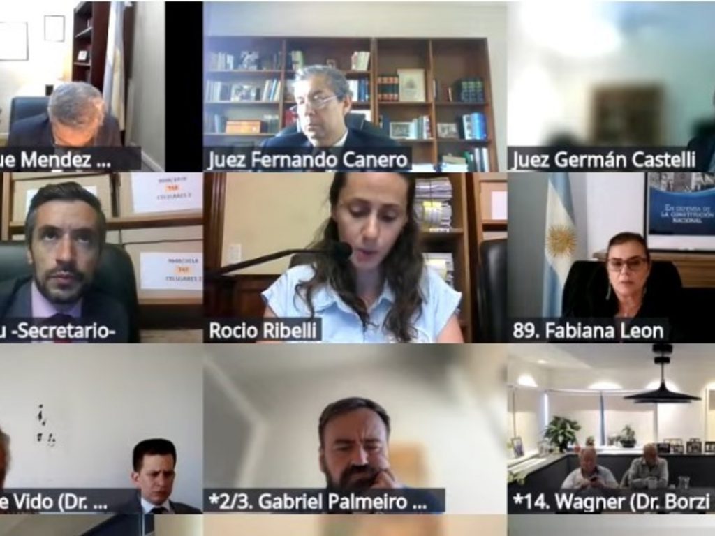 por la cartelización de la obra pública, Cristina Kirchner recibió 175 sobornos por 170 millones de pesos y 600 mil dólares