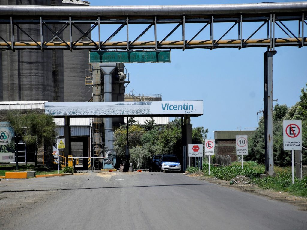 qué planean los dueños de la cerealera para reavivarla tras el default más grande de la historia