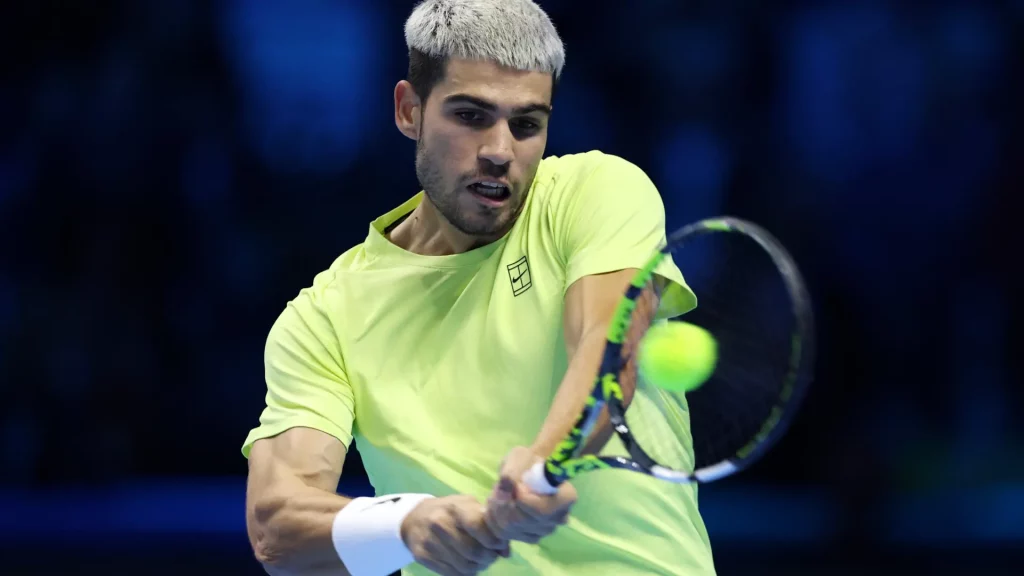 se preparará con el tenista que eliminó a España de la Copa Davis