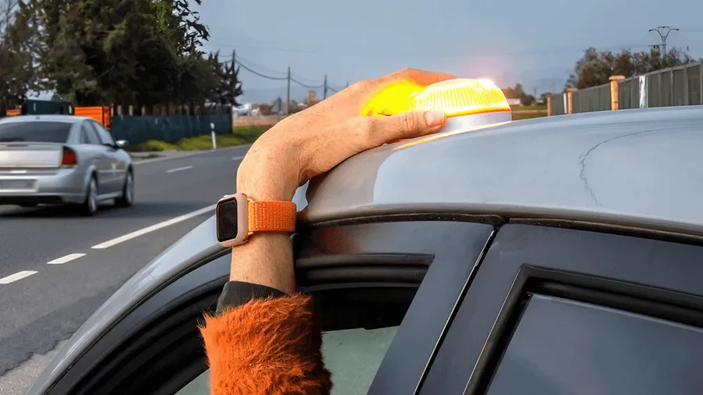 ¿Multará la Policía si no llevamos la baliza V16 desde el primer día?