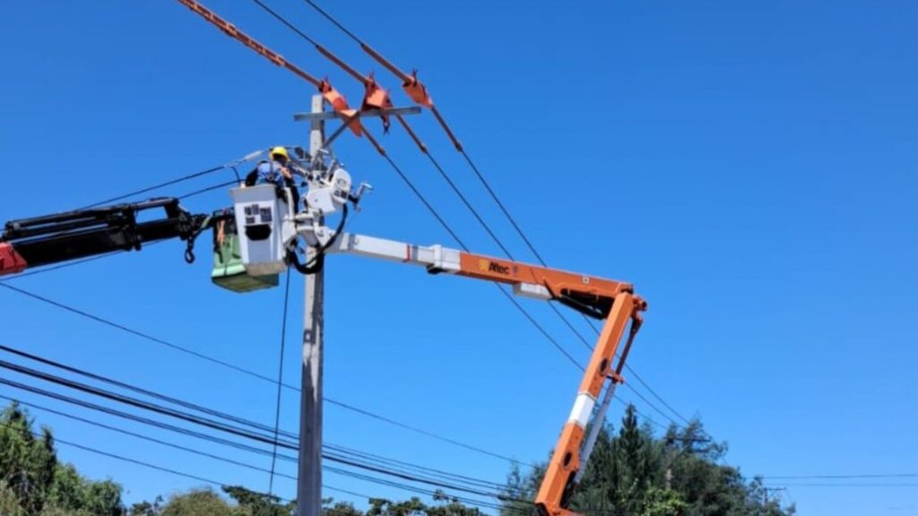Dos grandes sectores de Los Ángeles tendrán corte de luz este viernes 16 de enero