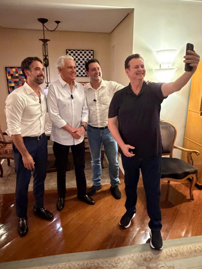 A reorganização da direita rumo à eleição - O Assunto #1650