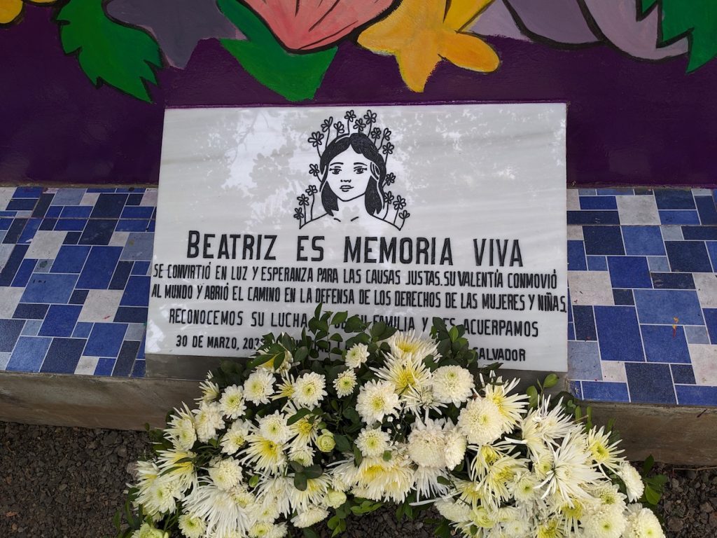 A un año de la sentencia sobre el Caso Beatriz, mujeres exigen reparación y cambios estructurales