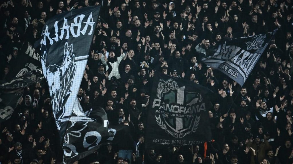 ACCIDENTE AFICIONADOS PAOK | Siete hinchas del PAOK mueren en un accidente yendo a ver el partido ante el Lyon