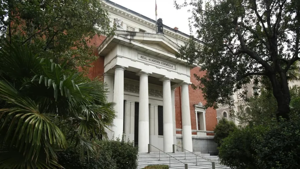 Abogados Cristianos pide a la RAE incluir la palabra 'cristianofobia' en el Diccionario