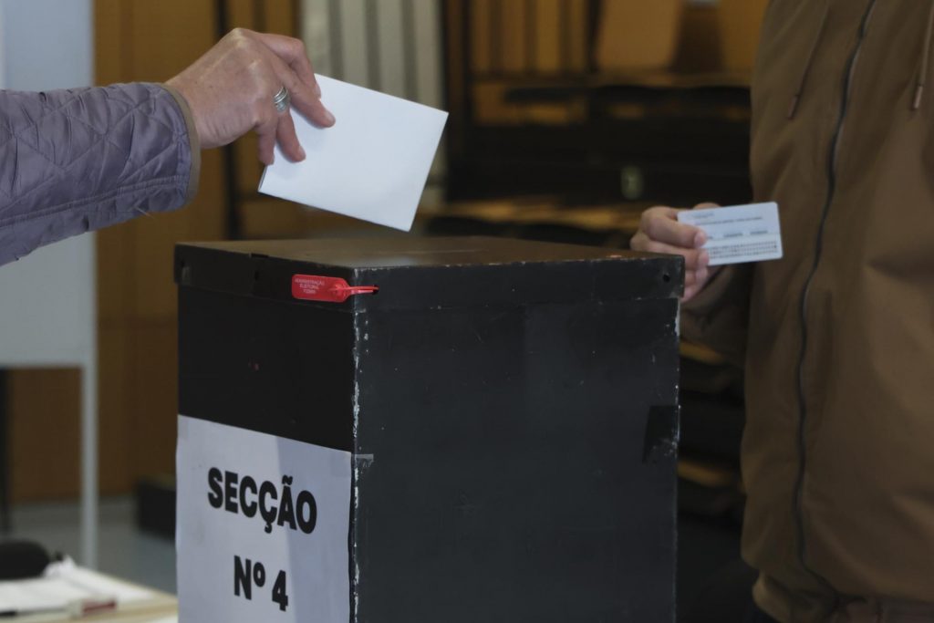 Abrieron los centros de votación para las elecciones presidenciales en Portugal