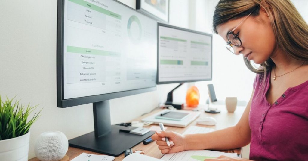 Actualización y especialización, las armas de los contadores para sobrevivir a procesos digitalizados.