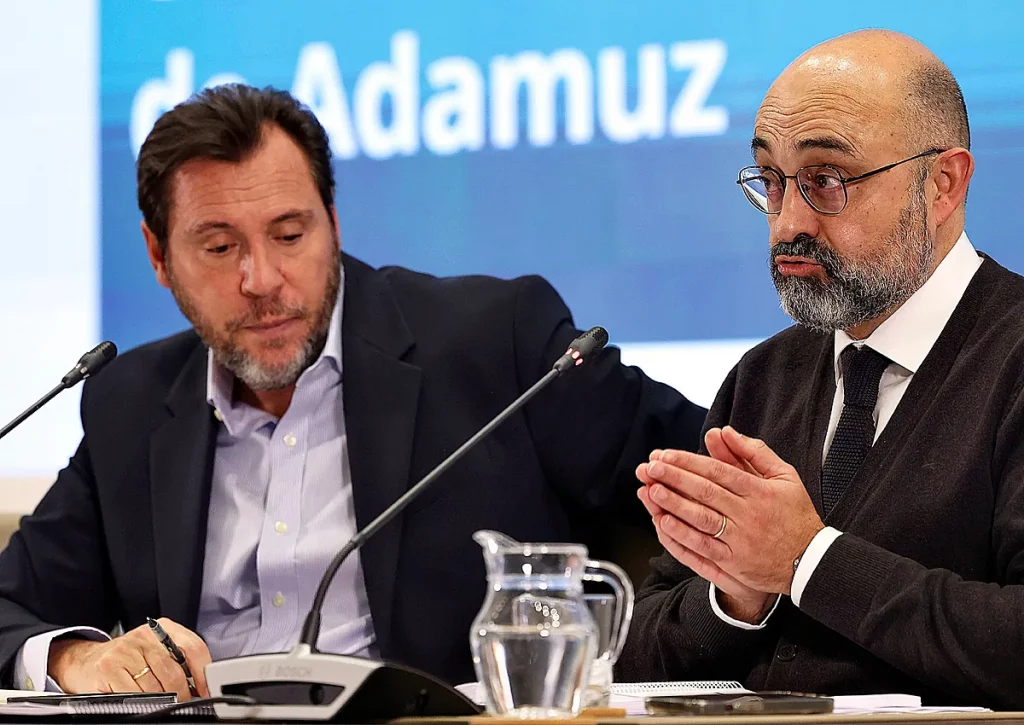 Adif se prepara para repetir su éxito en la estrategia judicial en Angrois e Iryo se protege asesorada por el ex vicepresidente de la CIAF