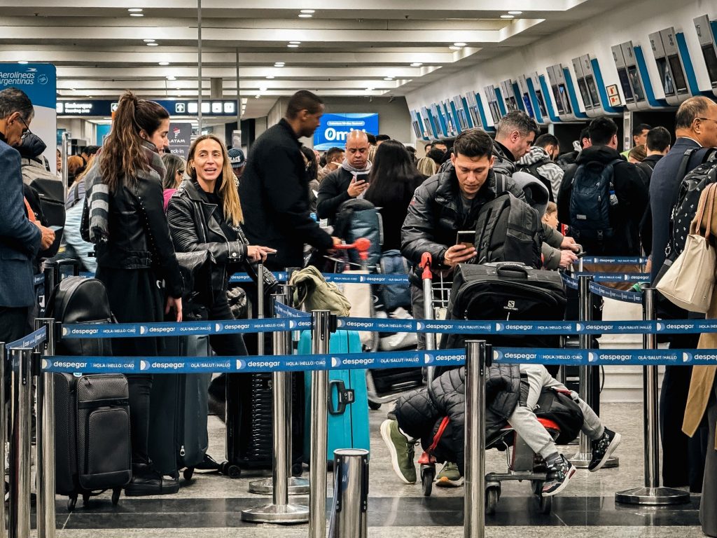 Advierten que aunque el BCRA cambió la forma de medir, el déficit por la salida de dólares por turismo sigue alto. Advierten que aunque el BCRA cambió la forma de medir, el déficit por la salida de dólares por turismo sigue alto.