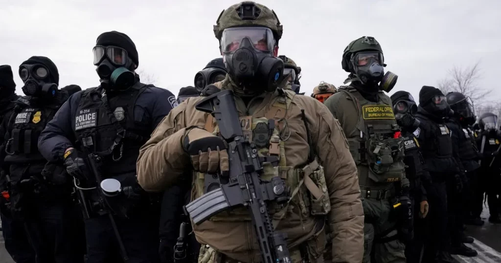 Agentes estadounidenses implicados en el asesinato de Alex Pretti en Minneapolis puestos en licencia | Noticias de migración Agentes estadounidenses implicados en el asesinato de Alex Pretti en Minneapolis puestos en licencia | Noticias de migración