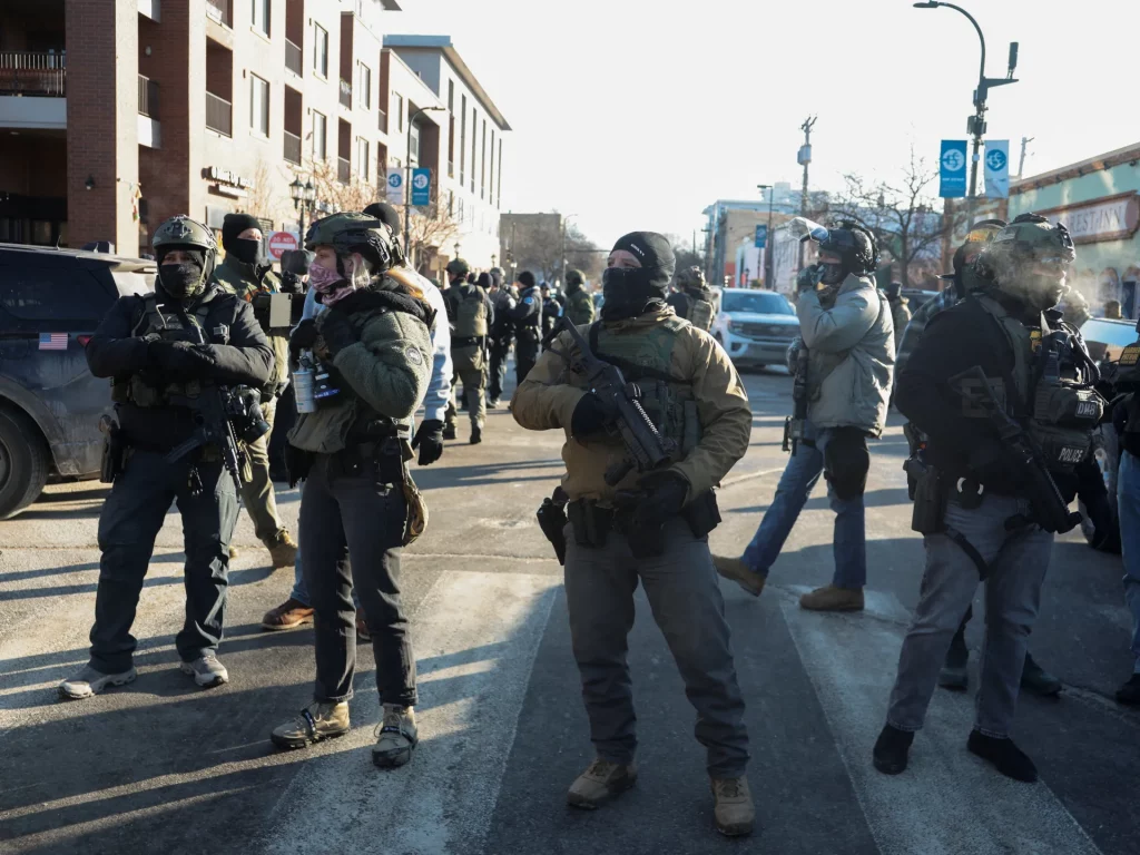 Agentes federales estadounidenses disparan y matan a otra persona en Minneapolis | Noticias de Donald Trump