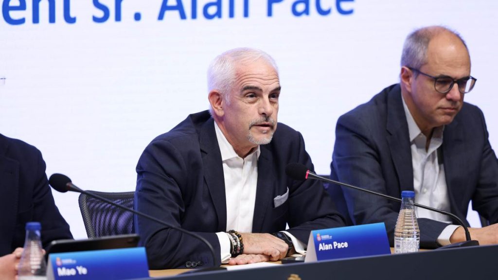 Alan Pace recurre a Pinocho para desmentir un impago a Chen Yansheng