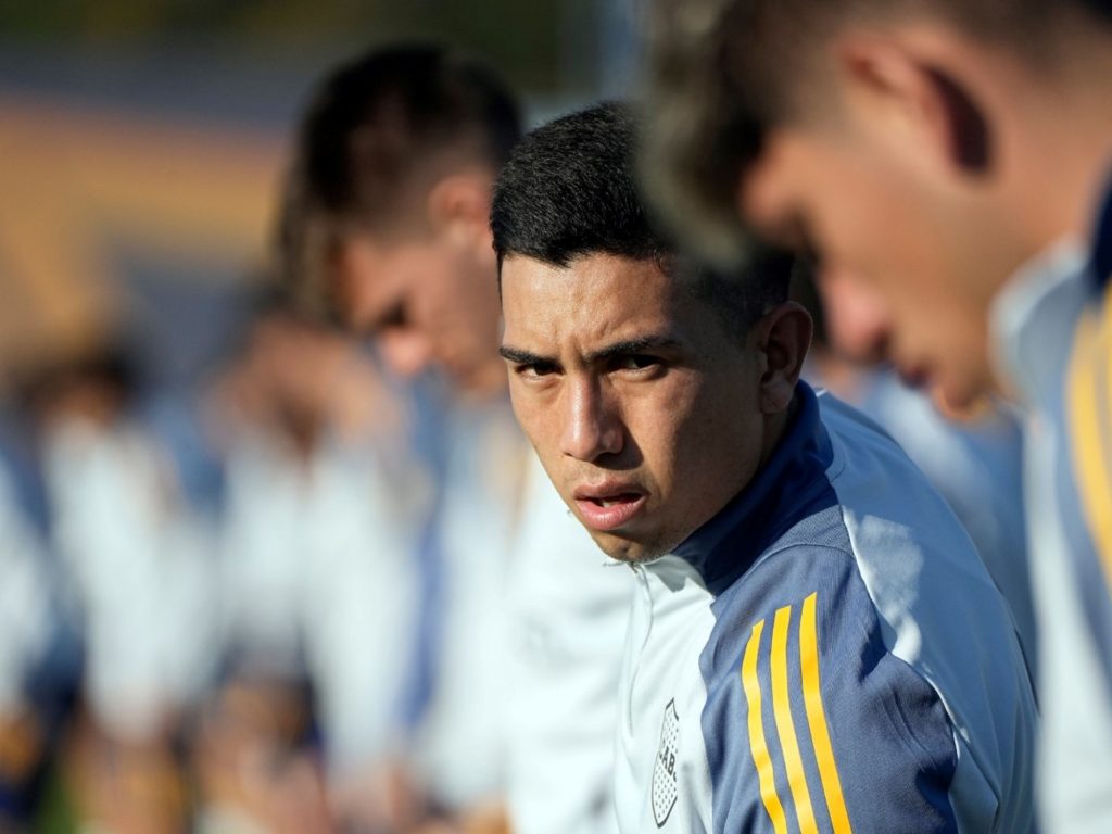 Alan Velasco, de cambio polémico que casi saca a Úbeda una oportunidad inmejorable en Boca :: Olé