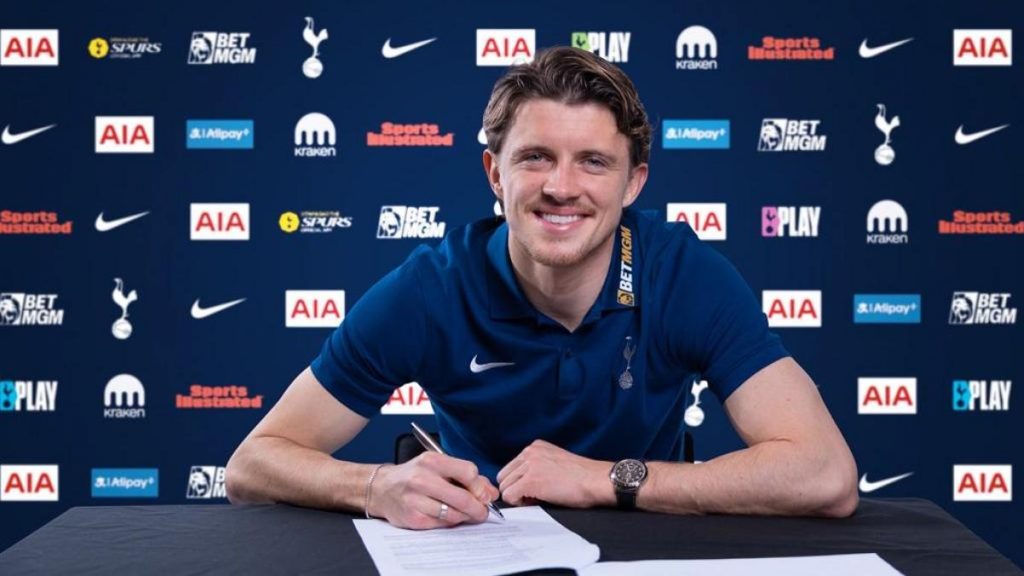 Alemany recauda 63 millones con dos fichajes frustrados en su primer mercado en el Atlético