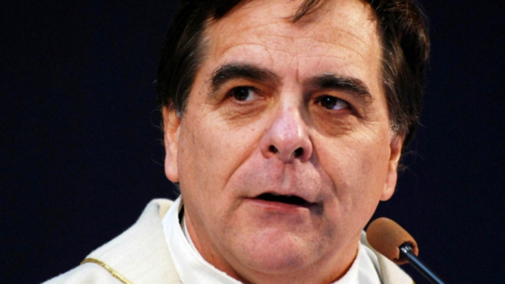 "Alimentaron el morbo": Con duras críticas, Felipe Berríos renuncia a la Compañía de Jesús