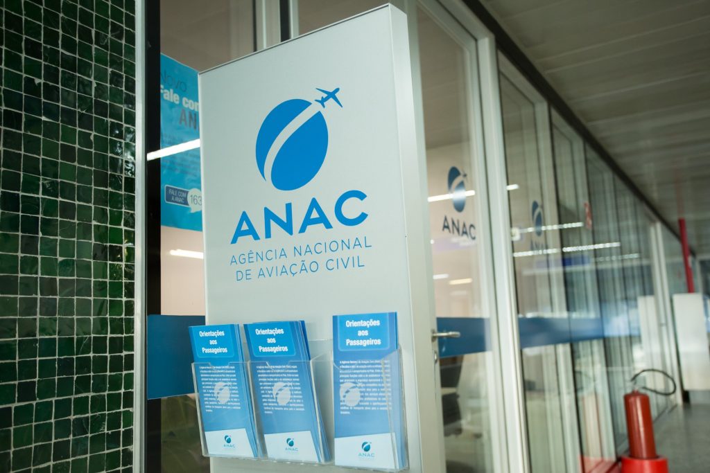 Anac quer regras para disminuir acciones en el sector aéreo