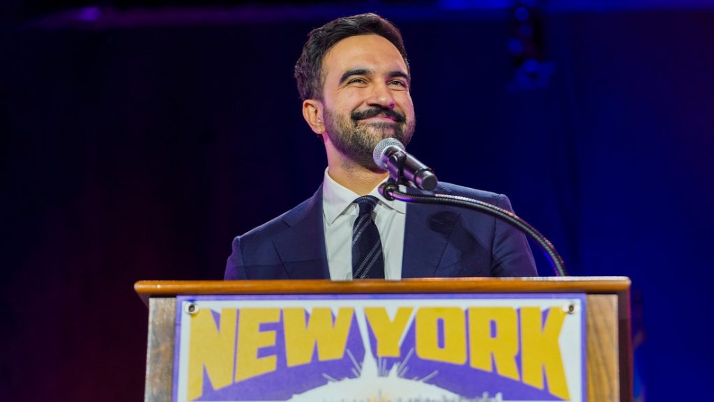 "Aprenden de Moscú": enviado de Putin trolea al alcalde de Nueva York tras fuertes nevadas