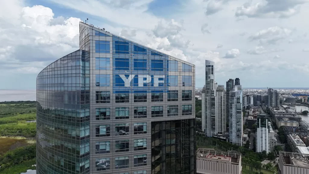 Argentina rechazó presiones de Burford por el destino del oro del BCRA