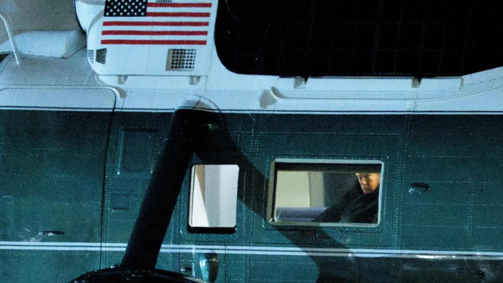 Avión del presidente Donald Trump sufrió 'problema eléctrico menor' por lo que debió ser reemplazado para viajar al Foro Mundial Económico Davos