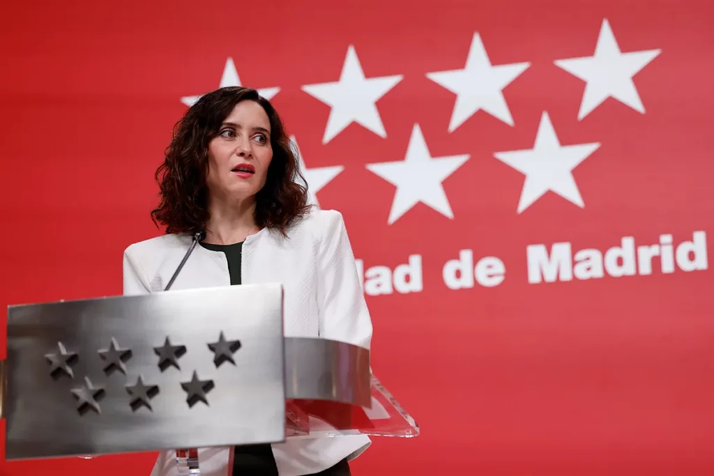 Ayuso activa la "fecha de caducidad" de sus leyes y las revisará cada cuatro años "para evaluar su eficacia"