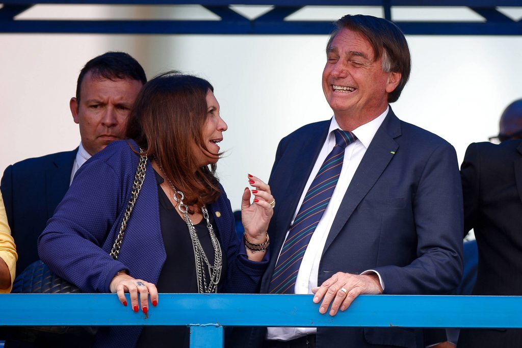 Bia Kicis: Flávio candidato é Bolsonaro dando as cartas – 21/01/2026 – Brasília Hoy Bia Kicis: Flávio candidato é Bolsonaro dando as cartas - 21/01/2026 - Brasília Hoy