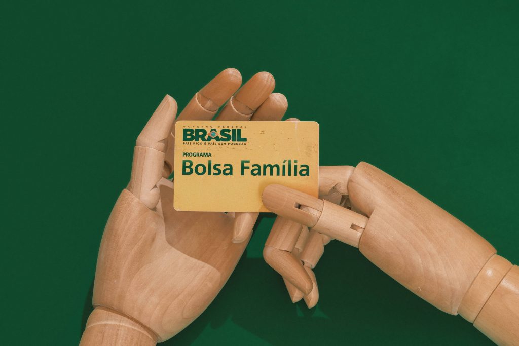 Bolsa Familia eo mercado de trabajo brasileiro – 01/01/2026 – Bráulio Borges Bolsa Familia eo mercado de trabajo brasileiro - 01/01/2026 - Bráulio Borges