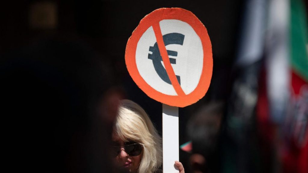 Bulgaria ingresa al euro en plena crisis política y con el 49% de la población en contra Bulgaria ingresa al euro en plena crisis política y con el 49% de la población en contra