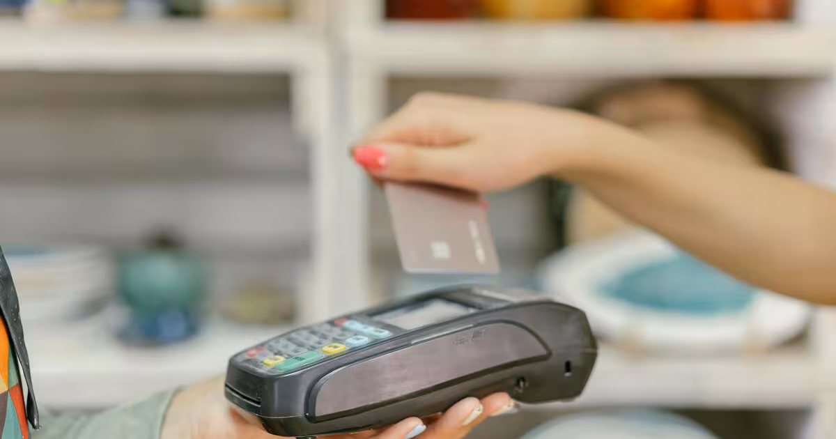 Cae el costo de financiar en 12 cuotas: cuánto hay que pagar ahora Cae el costo de financiar en 12 cuotas: cuánto hay que pagar ahora