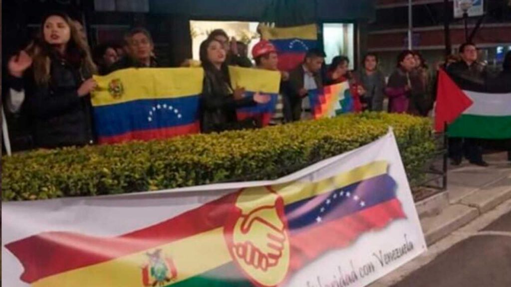 Cancillería activa protocolos de protección para ciudadanos bolivianos en Venezuela