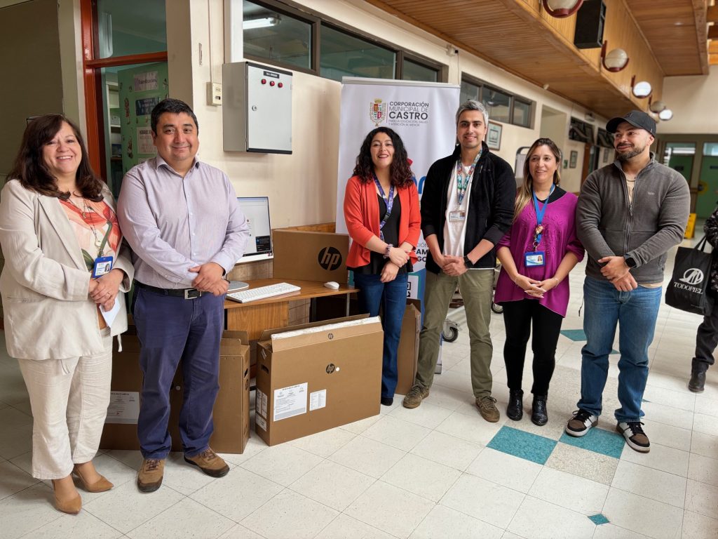 Castro fortalece la salud primaria con inversión en equipamiento tecnológico