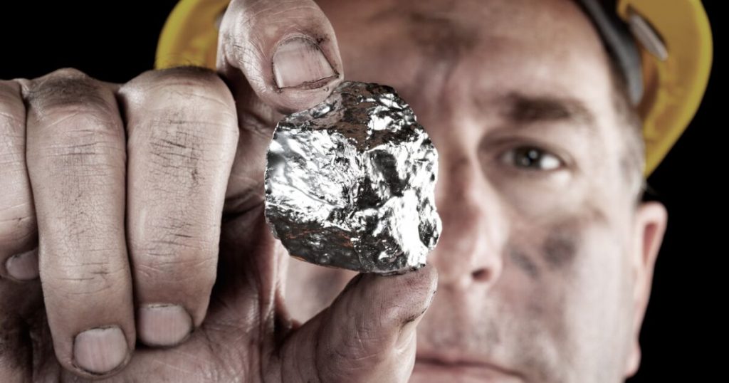Chihuahua tiene la reserva de plata más grande del mundo sin explotar, pero enfrenta un desafío para abrir
