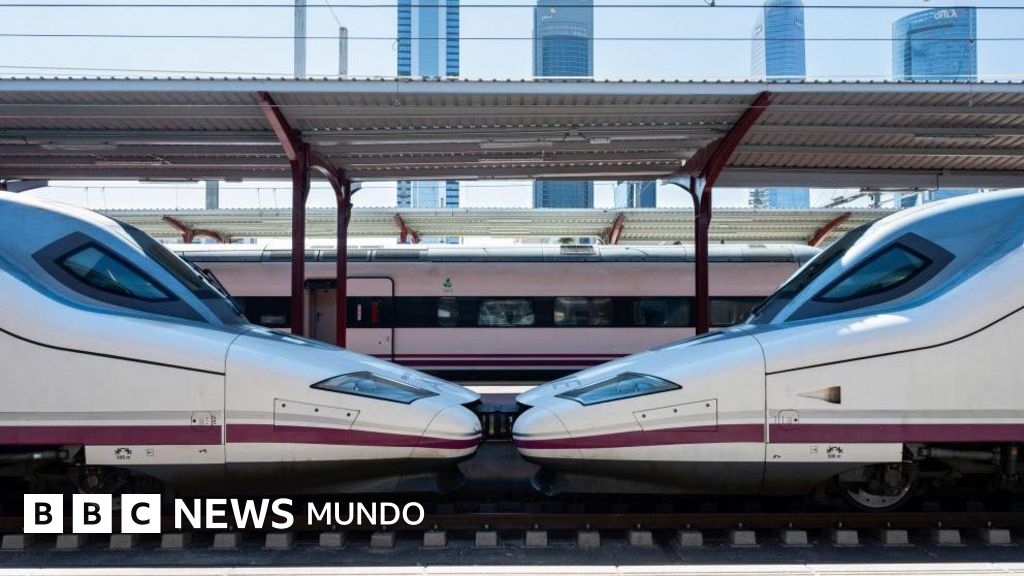 Cómo el accidente ferroviario que dejó 45 muertos en España cuestiona su elogiado sistema de trenes Cómo el accidente ferroviario que dejó 45 muertos en España cuestiona su elogiado sistema de trenes