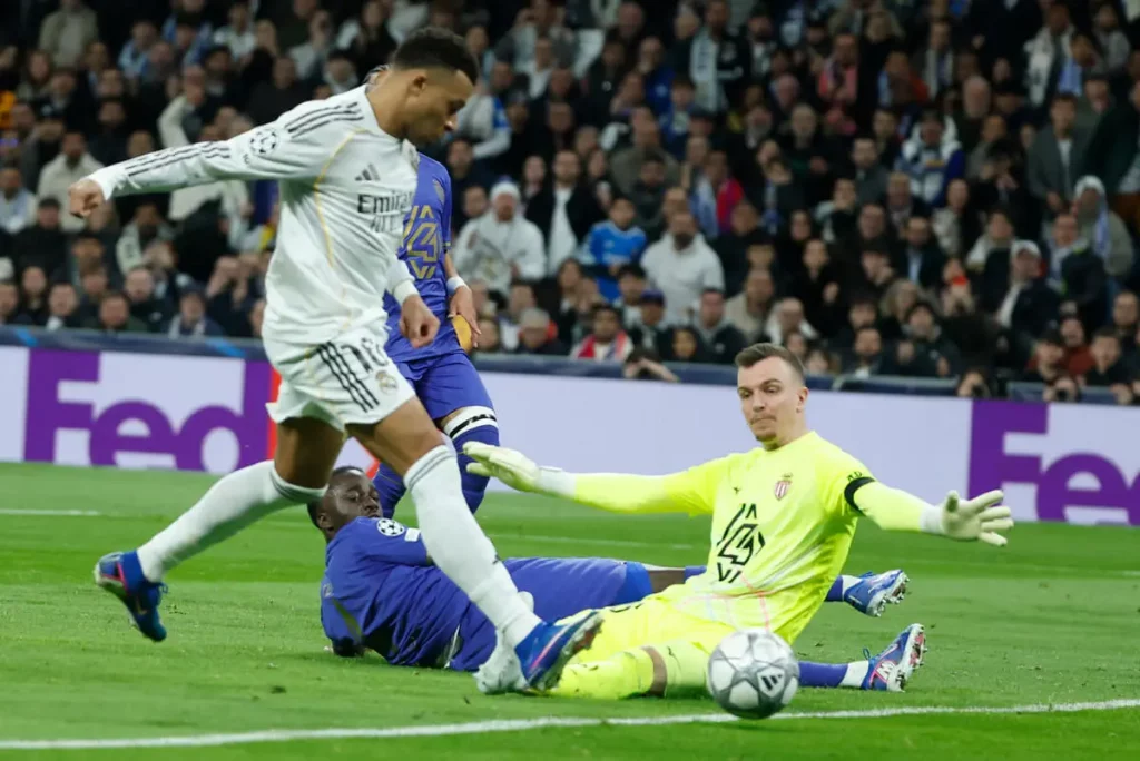 Con doblete de Mbappé y golazo de Vinícius: el Real Madrid vence 6-1 al Mónaco en la Champions League